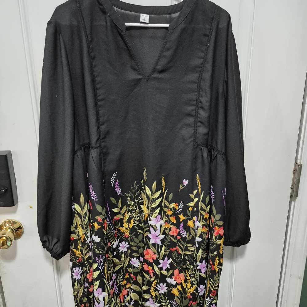 Old Navy Black Floral Long Sleeve Dress